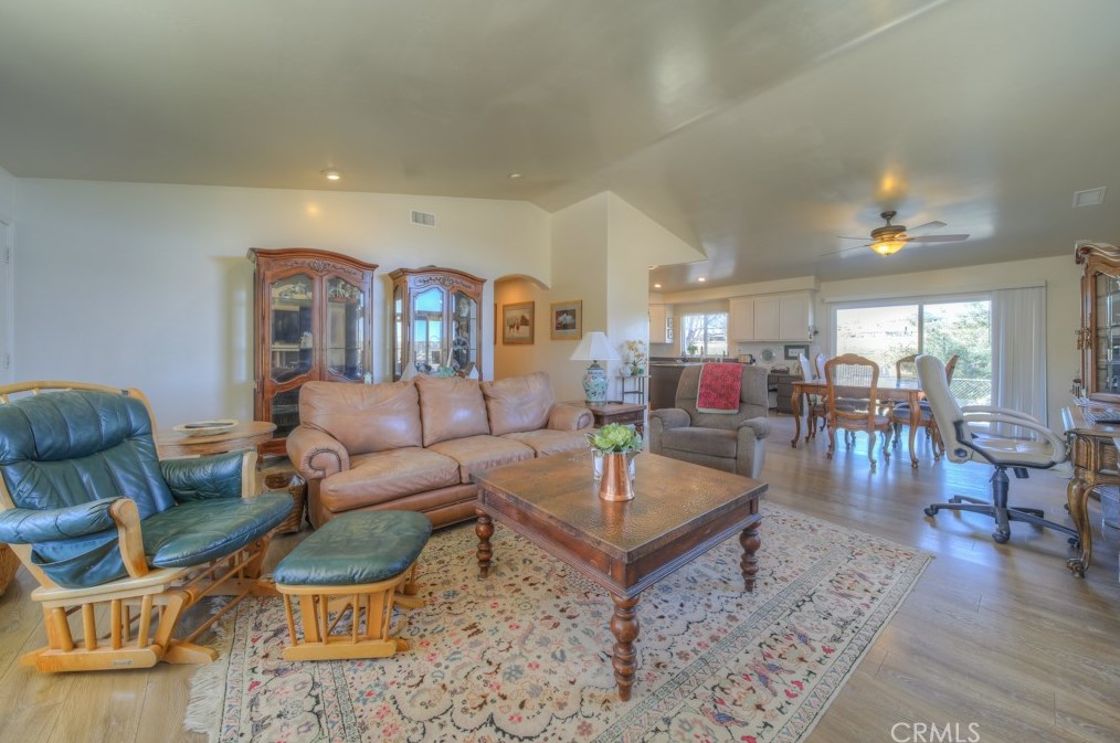 41511 Skyview Way, Aguanga CA  92536-9844 exterior