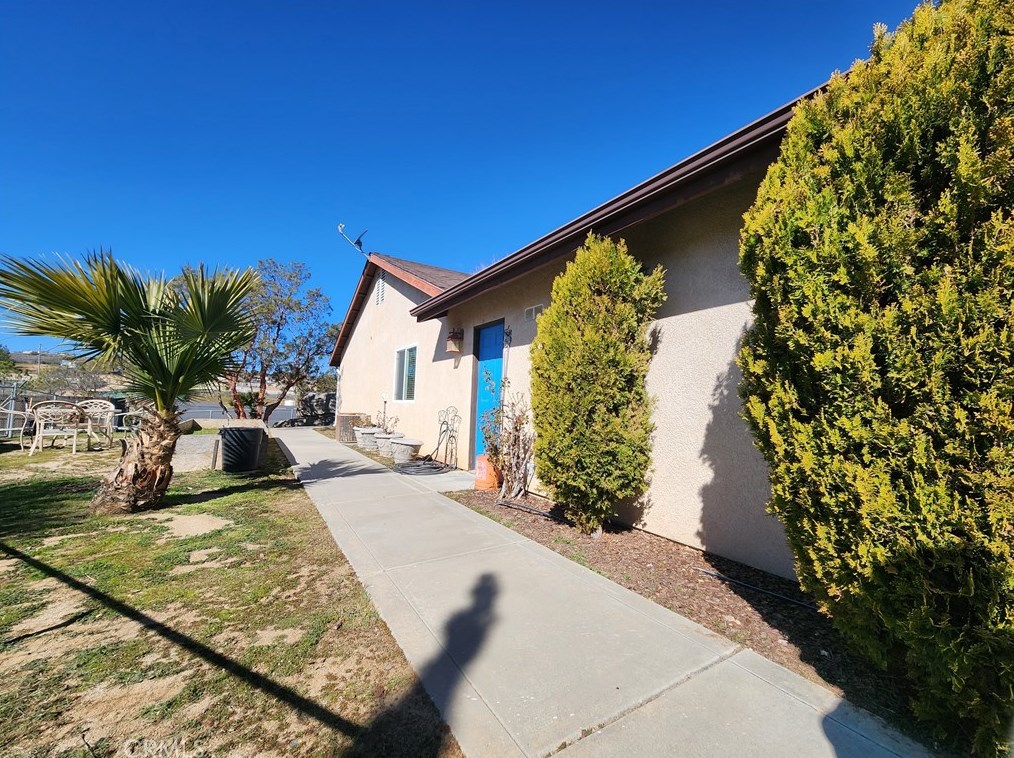 41511 Skyview Way, Aguanga CA  92536-9844 exterior