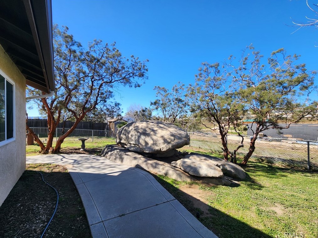 41511 Skyview Way, Aguanga CA  92536-9844 exterior