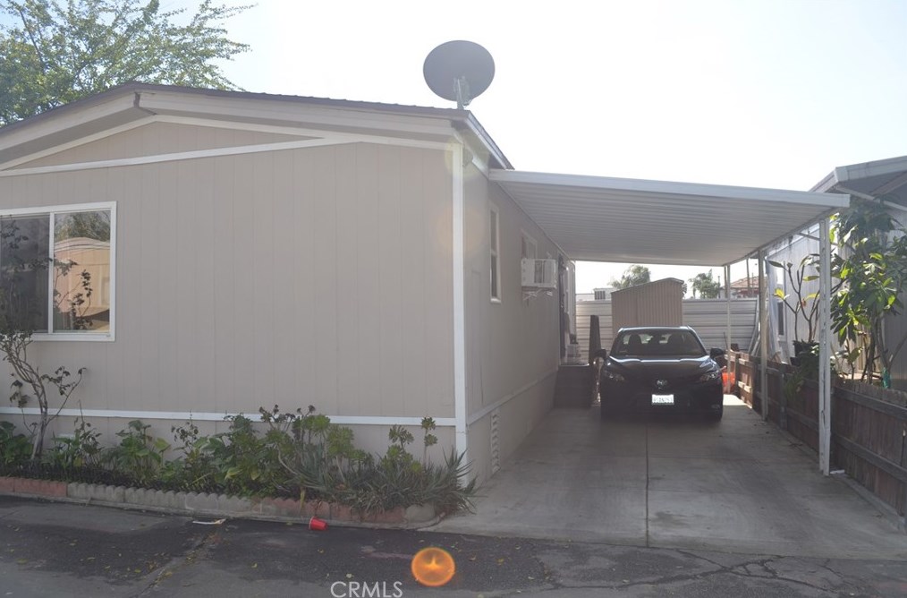 1461 W Mission Blvd #42, Pomona, CA 91766