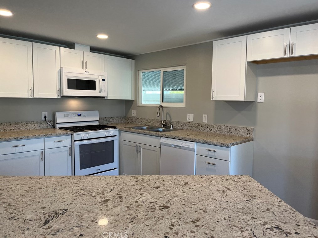 25297 Stephvon Way, Hemet, CA 92544-2047