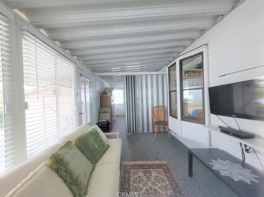 1295 S Cawston Ave #4, Hemet, CA 92545