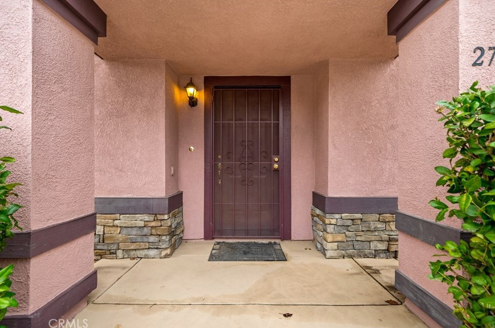 27245 Corte Lucido, Murrieta, CA 92563-3805