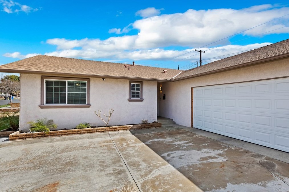 8538 San Vicente Ave, Riverside, CA 92504