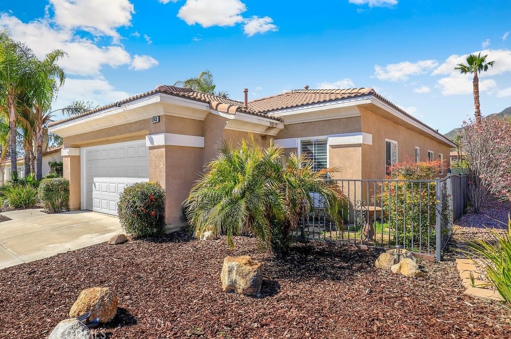1743 Messina Dr, San Jacinto, CA 92583