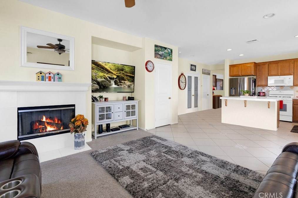 30355 Mondavi Cir, Murrieta CA  92563-4858 exterior