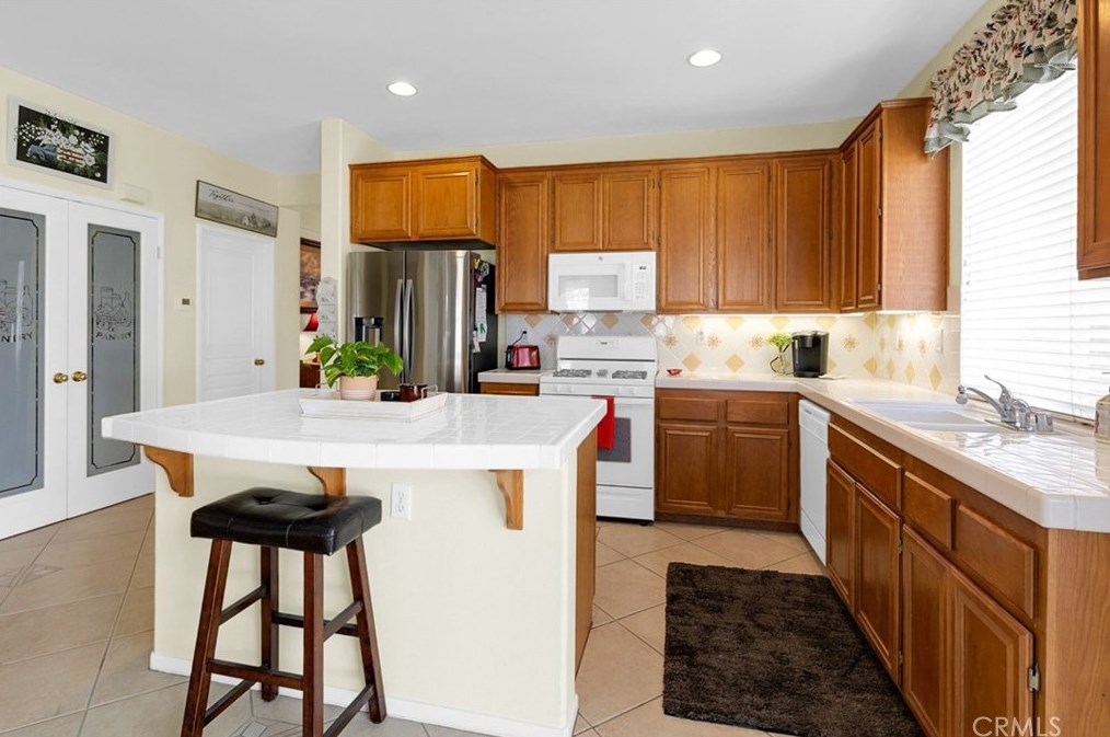 30355 Mondavi Cir, Murrieta CA  92563-4858 exterior