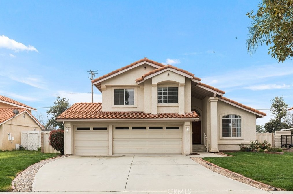 1145 Viento Dr, Hemet, CA 92543-1768
