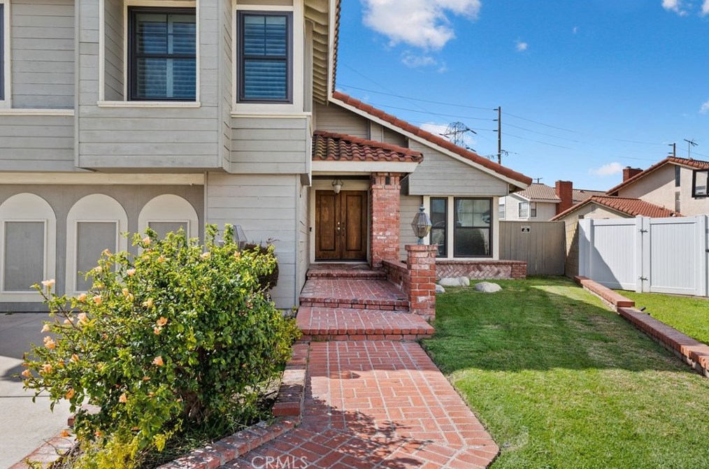 11003 Bradford Cir, Artesia, CA 90703-6466