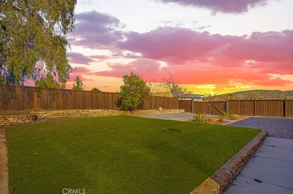8740 Big Rock Rd, Santee, CA 92071-3522