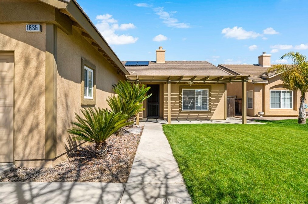 1635 Western Village Dr, San Jacinto, CA 92583