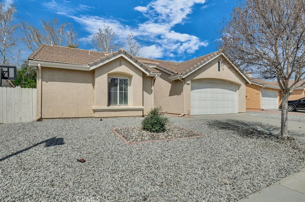 717 Balsam Way, Hemet, CA 92545-6863