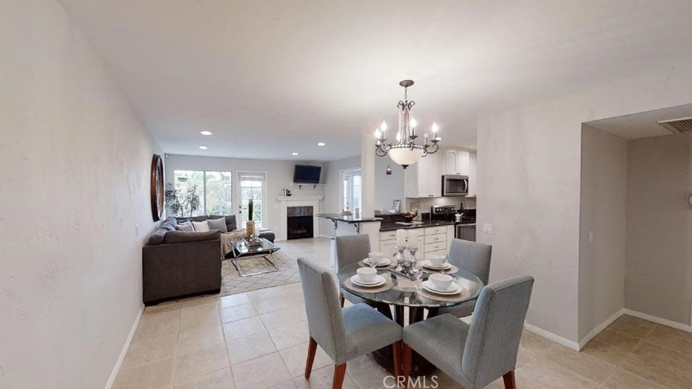 2251 Altisma Way #106, Carlsbad, CA 92009