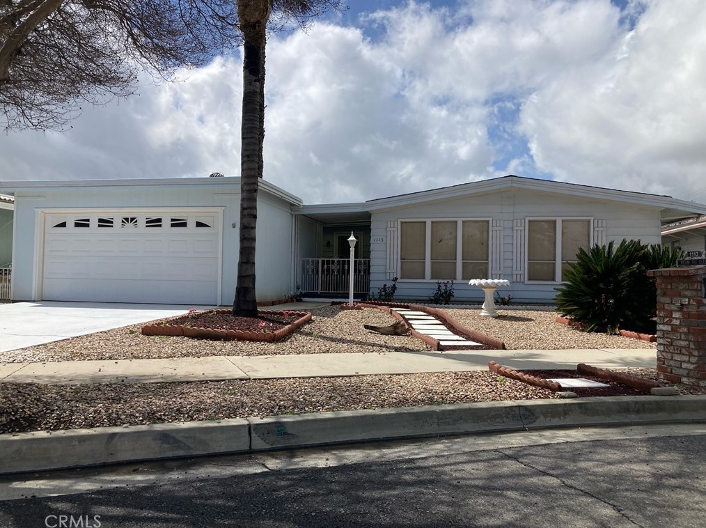 1113 Chamise Ct, Hemet, CA 92545-7717