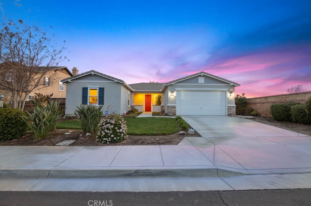 24061 Grafton Ave, Murrieta, CA 92562-5317