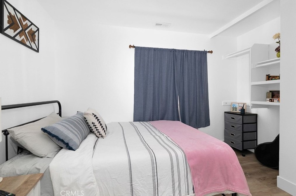 24666 Leafwood Dr, Murrieta CA  92562-4160 exterior