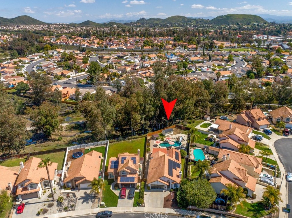 24666 Leafwood Dr, Murrieta CA  92562-4160 exterior