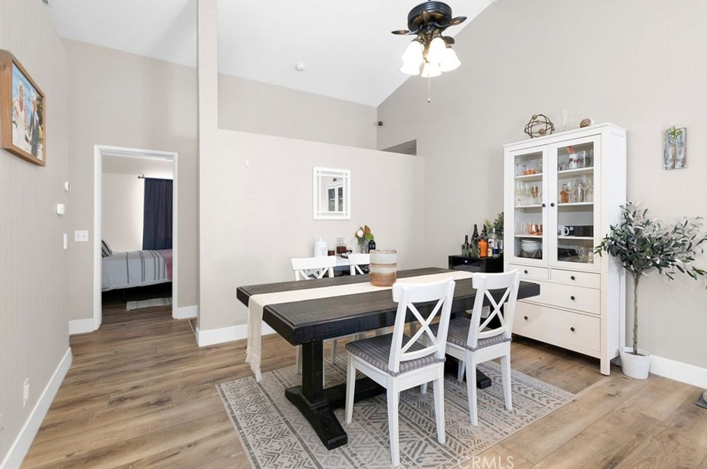 24666 Leafwood Dr, Murrieta CA  92562-4160 exterior