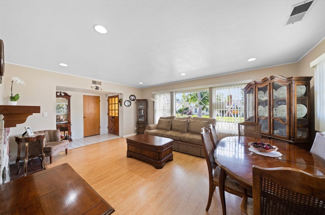 301 Rose Ave, La Habra CA  90631-3848 exterior