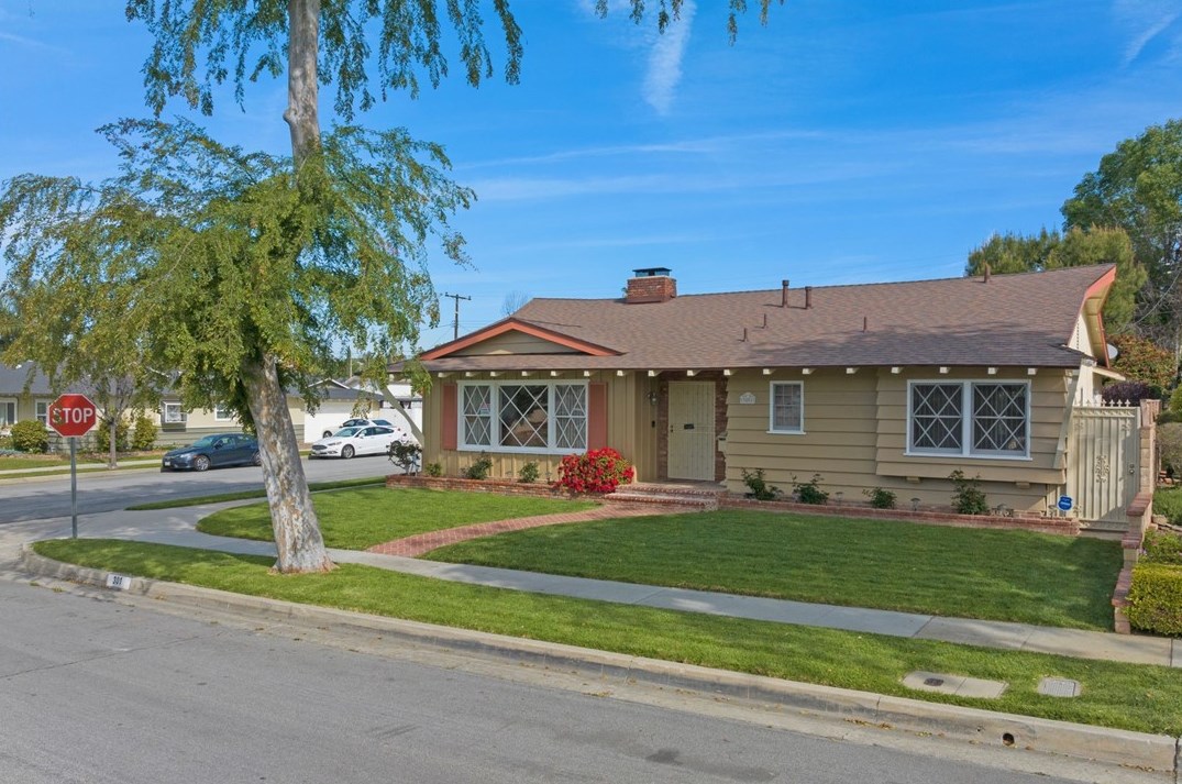 301 E Rose Ave, La Habra, CA 90631