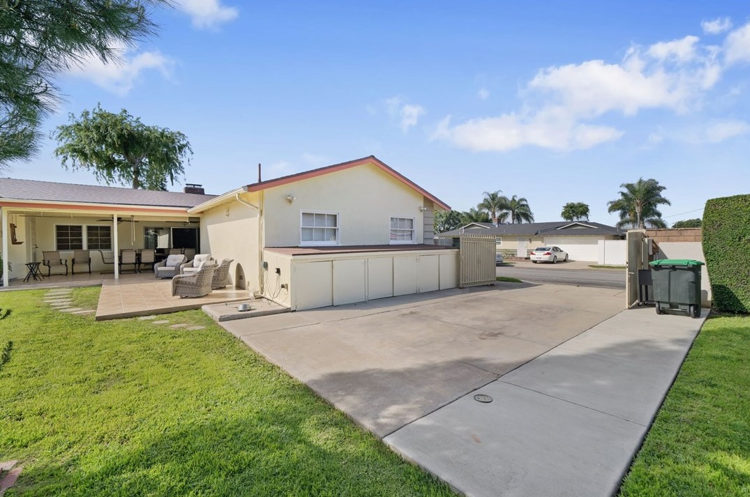 301 Rose Ave, La Habra CA  90631-3848 exterior