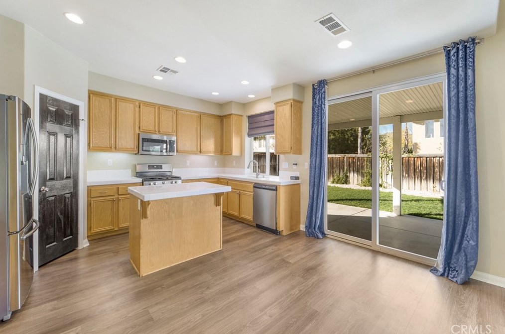 23797 Fieldcrest Ln, Murrieta, CA 92562