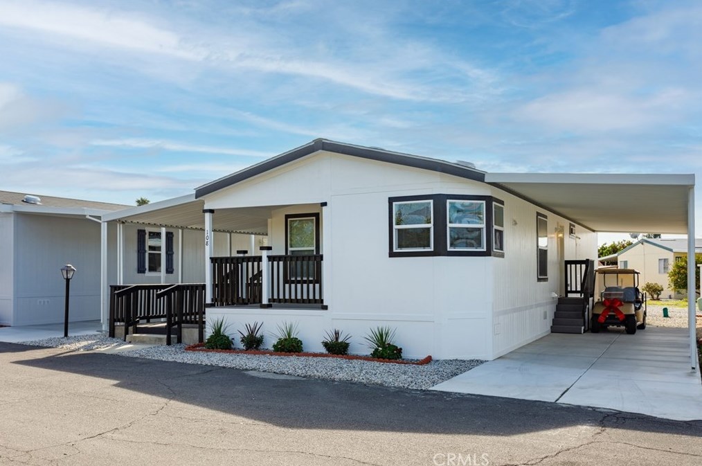 880 N Lake St #108, Hemet, CA 92544