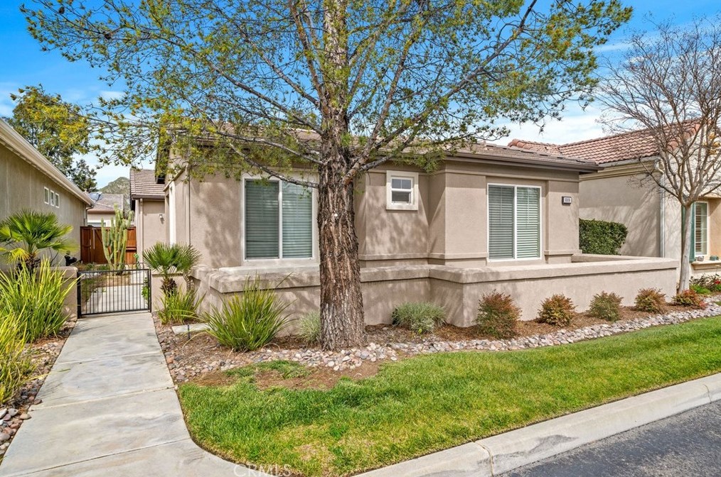 8068 Hazeltine Ln, Hemet, CA 92545-3434