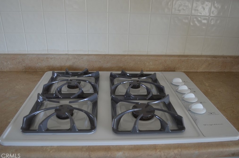 38218 Via La Colina, Murrieta CA  92563-5680 exterior