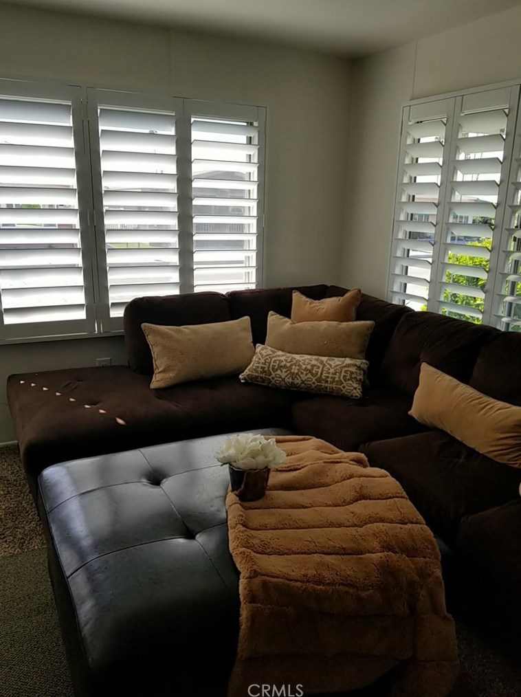 870 S Lyon Ave, Hemet, CA 92543