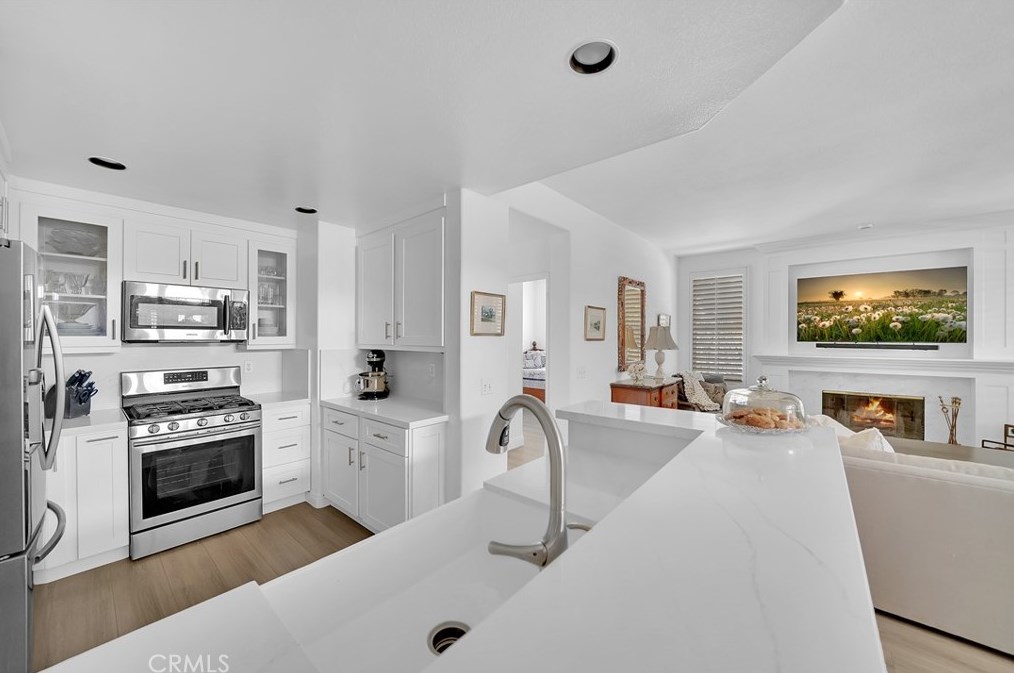 2 Diamant Way, Laguna Beach, CA 92656-4214