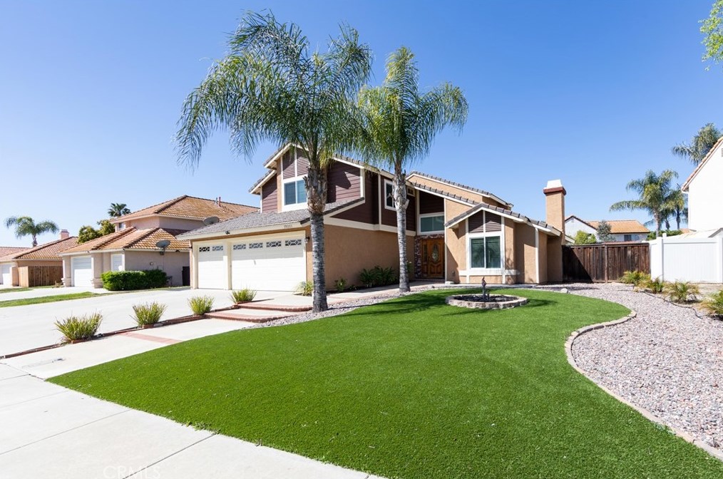 39203 Laurel Leaf Dr, Murrieta, CA 92563-5360