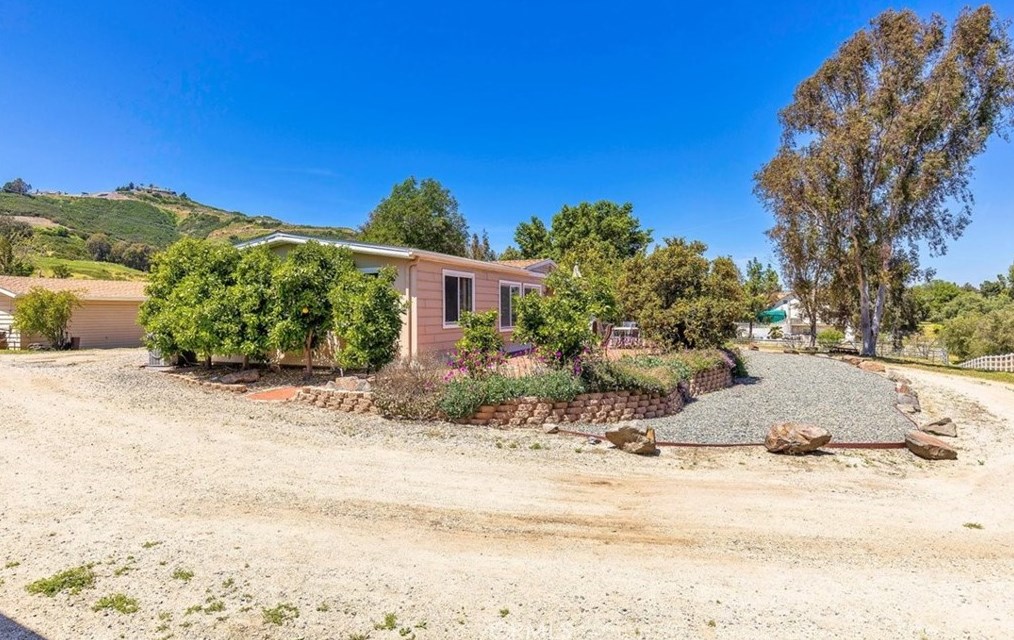 26080 Jan Valerie Rd, Murrieta, CA 92562