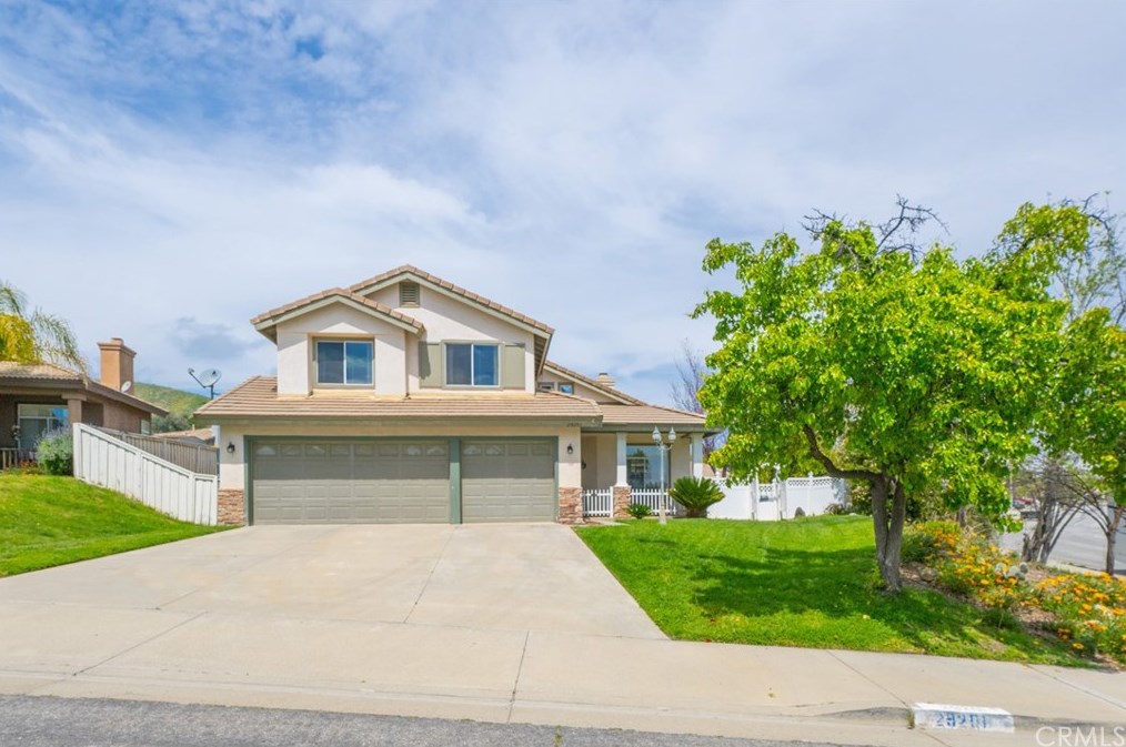 29201 Starboard Ct, Lake Elsinore, CA 92530