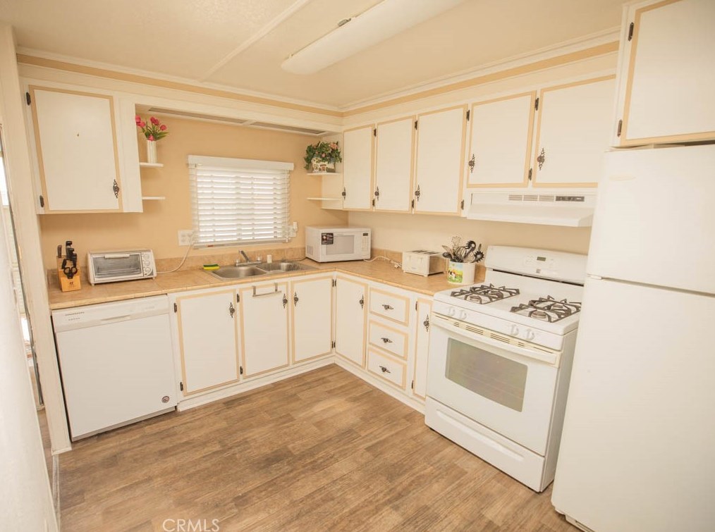 1895 W Devonshire Ave #52, Hemet, CA 92545