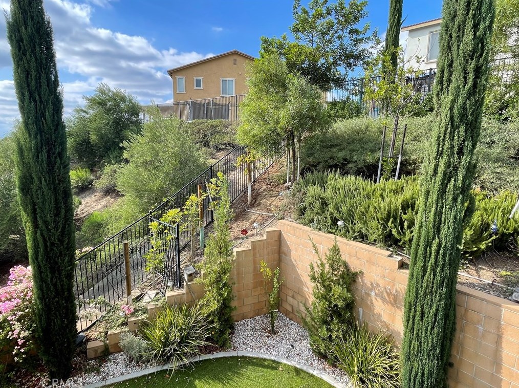44260 Nighthawk Pass, Temecula CA  92592-1388 exterior