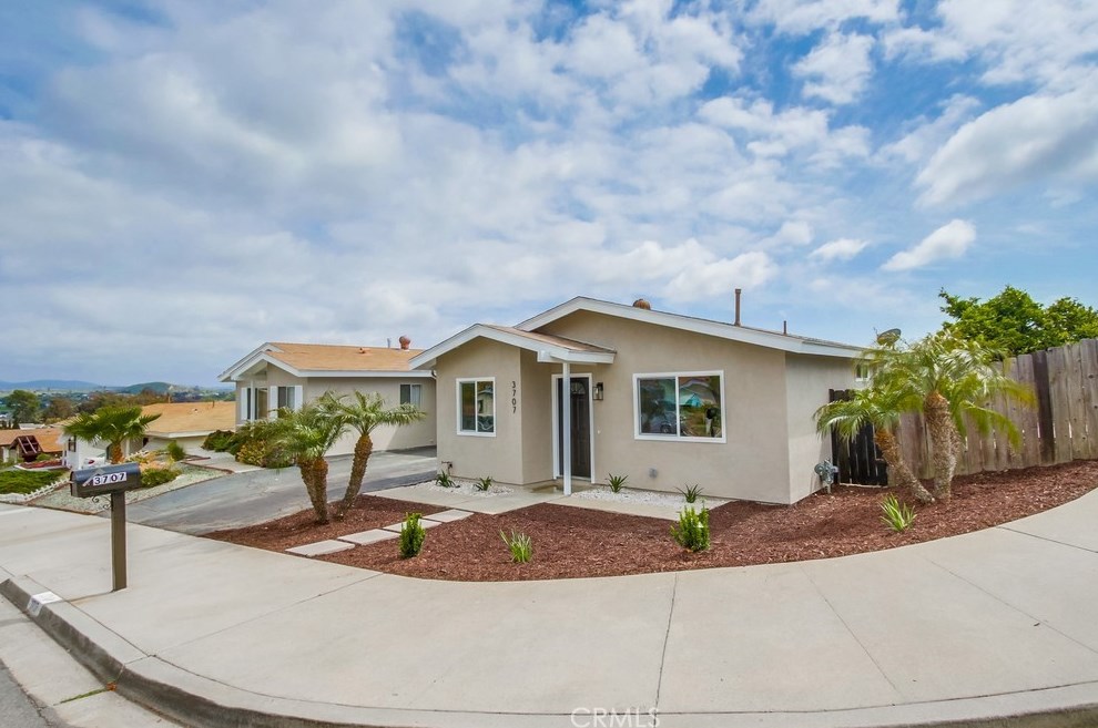 3707 Balboa Dr, Oceanside, CA 92056