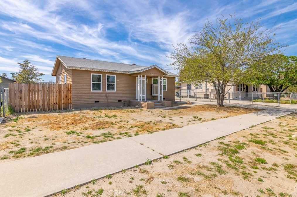 347 Taylor St, Hemet, CA 92543-6026