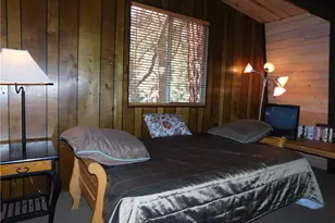 318 W Sherwood Blvd, Big Bear City, CA 92314 - Photo 16