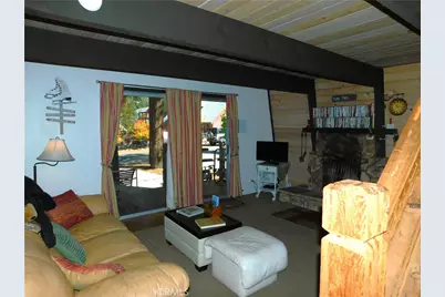 318 W Sherwood Boulevard, Big Bear City, CA 92314 - Photo 22