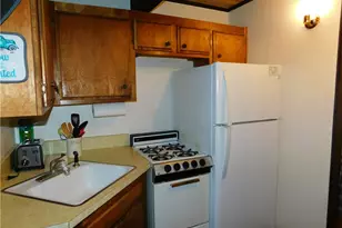 318 W Sherwood Blvd, Big Bear City, CA 92314 - Photo 10