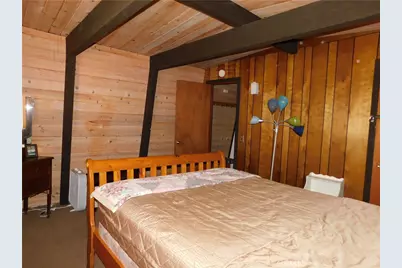 318 W Sherwood Boulevard, Big Bear City, CA 92314 - Photo 14