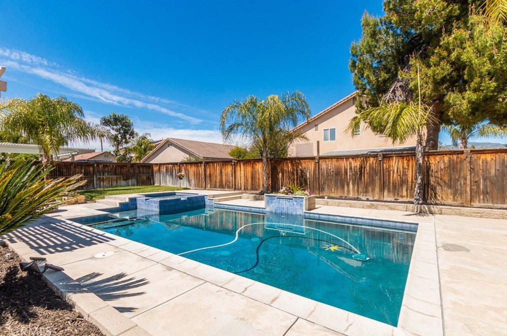 5632 Cheryl St, Hemet CA  92544-1745 exterior