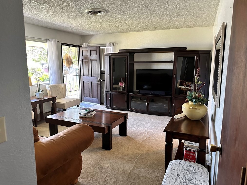40674 Revere Ave, Hemet, CA 92544-4618