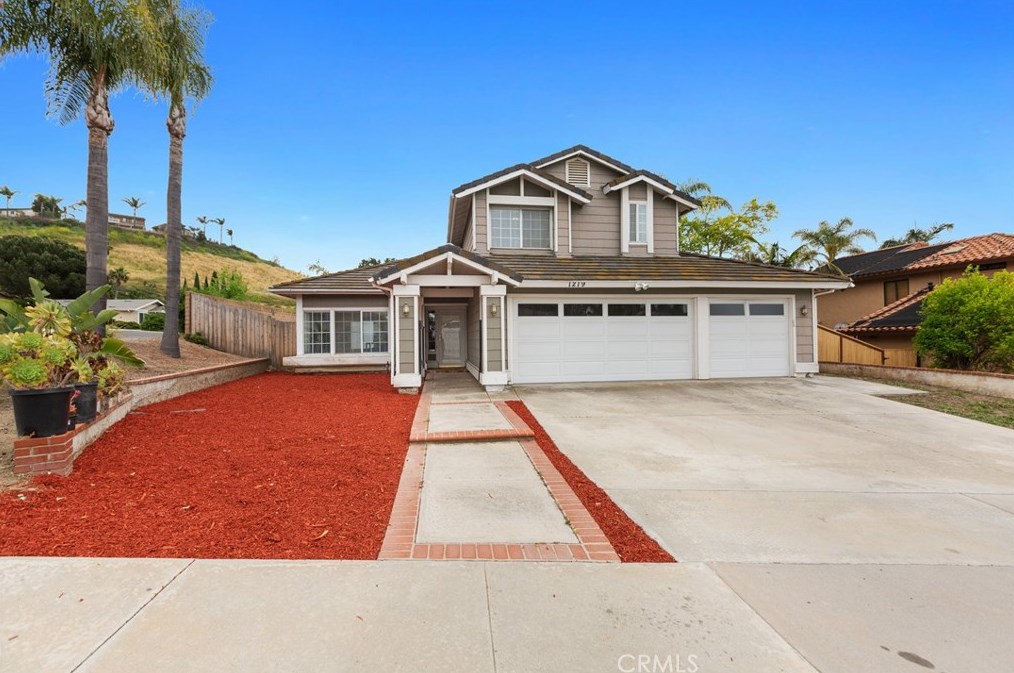 1219 Larchwood Dr, Oceanside, CA 92056