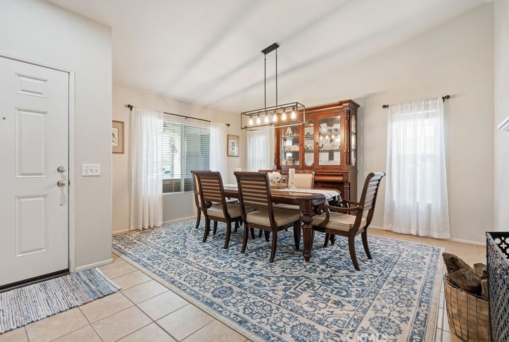 31664 Loire Dr, Winchester, CA 92596-9130