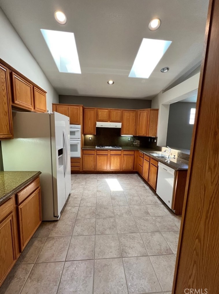 24210 Via Llano, Murrieta, CA 92562-5581