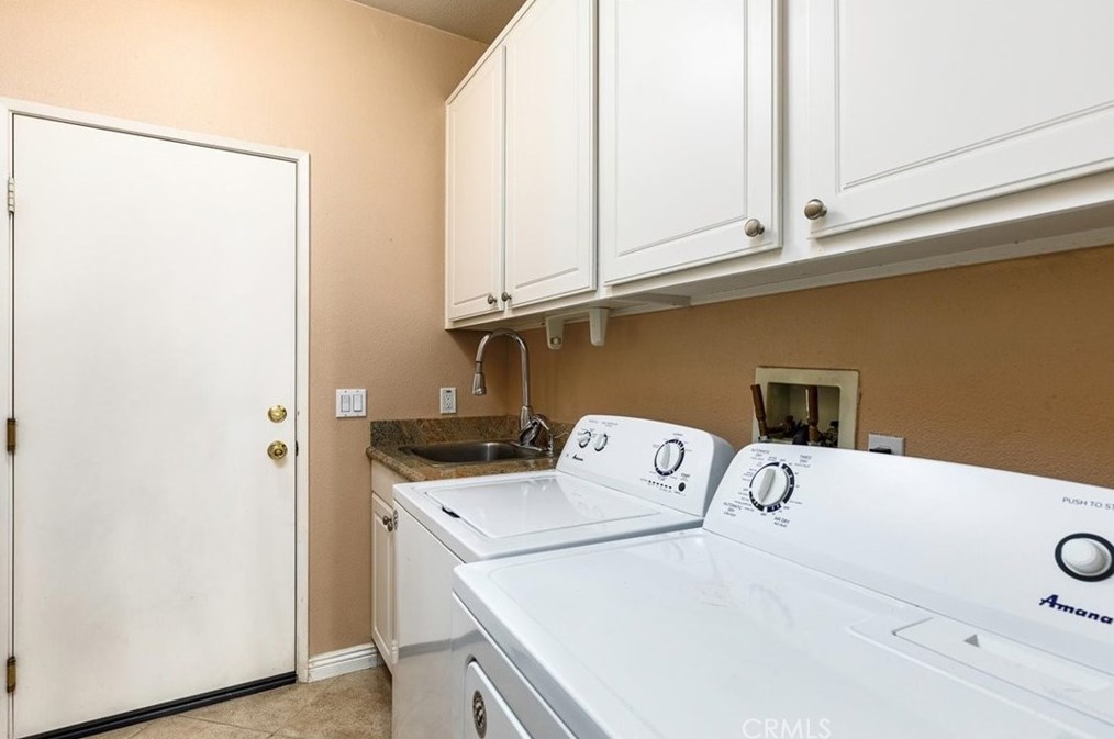 32299 Perigord Rd, Winchester CA  92596-9064 exterior