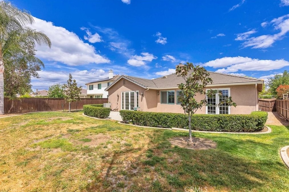 32299 Perigord Rd, Winchester CA  92596-9064 exterior