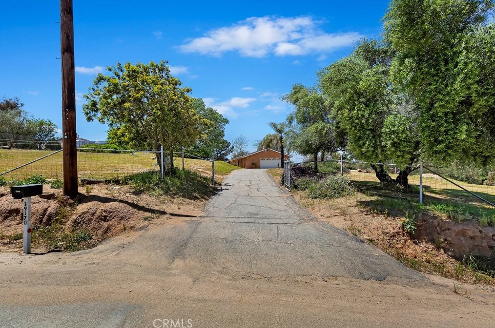 19170 Paradise Mountain Rd, Valley Center, CA 92082
